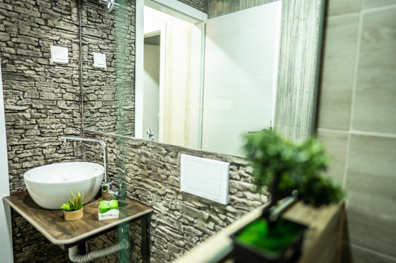 Finesi Apartments Ohrid Exterior photo